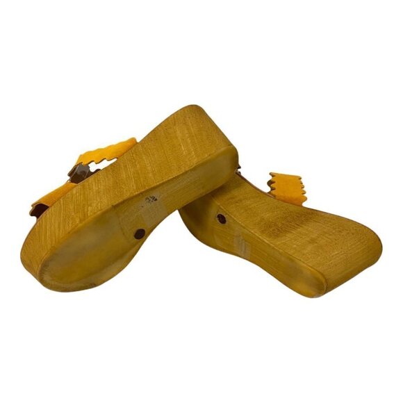 Matisse Charlie Scalloped Yellow Suede Chunky Platform Wedge Sandals, Size 10 - Picture 10 of 14